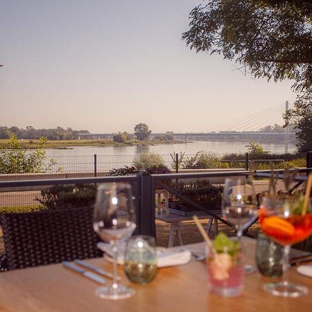 Weltrad Am Fluss Restaurant & Quartier 호텔 쇼네베크 외부 사진